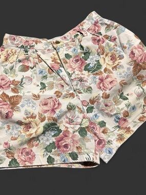 Floral High-Rise Women's Bermuda Shorts